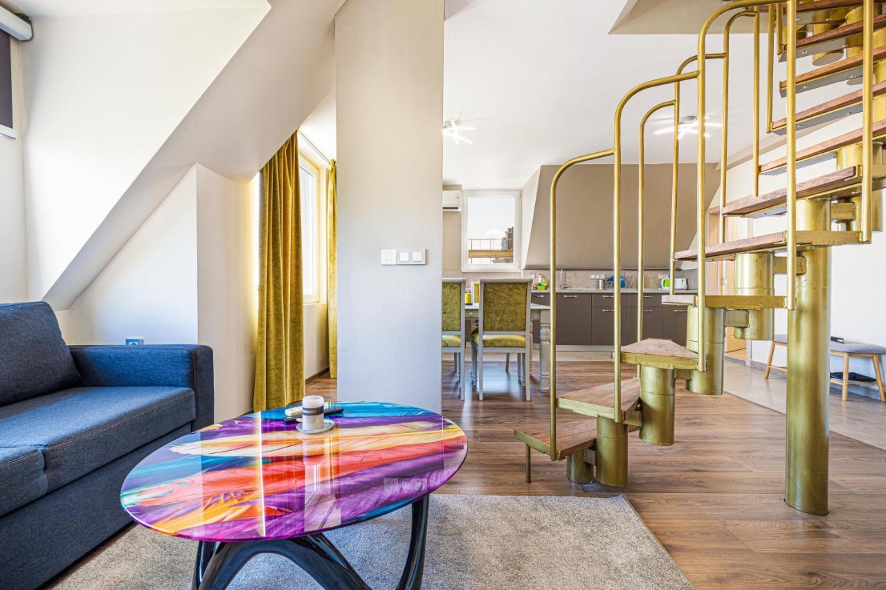 Fancy 1Bd Penthouse With Terrace Near The Centre By Flat Mаnager Apartment Plovdiv Bagian luar foto
