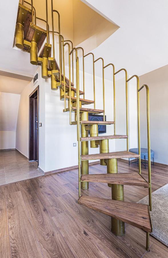 Fancy 1Bd Penthouse With Terrace Near The Centre By Flat Mаnager Apartment Plovdiv Bagian luar foto